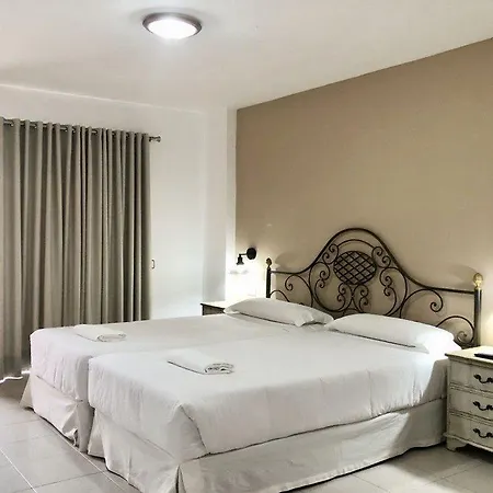 Frontera Hotel