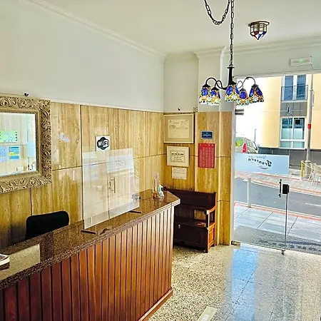 Frontera Ξενοδοχείο 2*