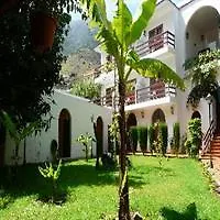 Hotel Frontera 2*